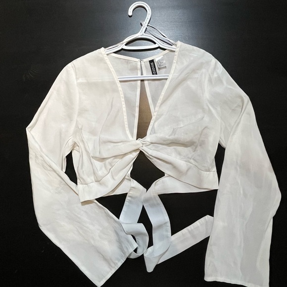 Divided (H&M) Bolero / Cover Up / Crop Top - Picture 2 of 5